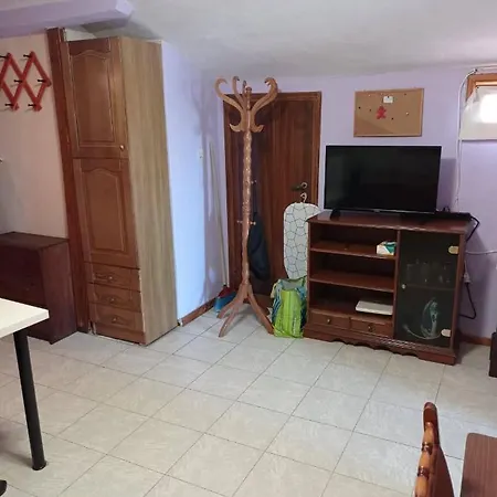 σοφίτα η αετοφωλια Attic The Eagle's Nest Apartamento *